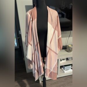 NWOT Lauren Conrad Plaid Shawl